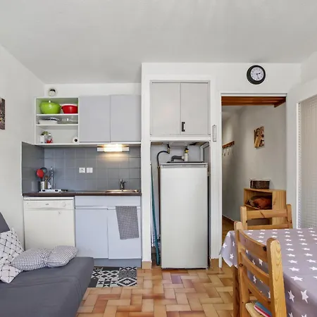 Proche ル・ラヴァンドゥー